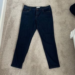 Loft Skinny Jean. Dark wash. Mid rise size 31/12